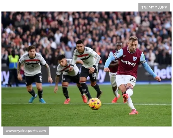 曼联前场压迫强度下降 二点球争夺不力致被动局面